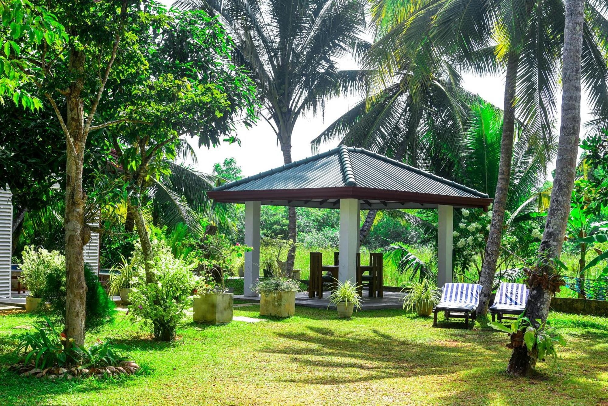 Villa A.Sms Induruwa Exterior foto
